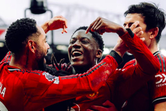 MU sẵn sàng tái đàm phán gia hạn với Mainoo